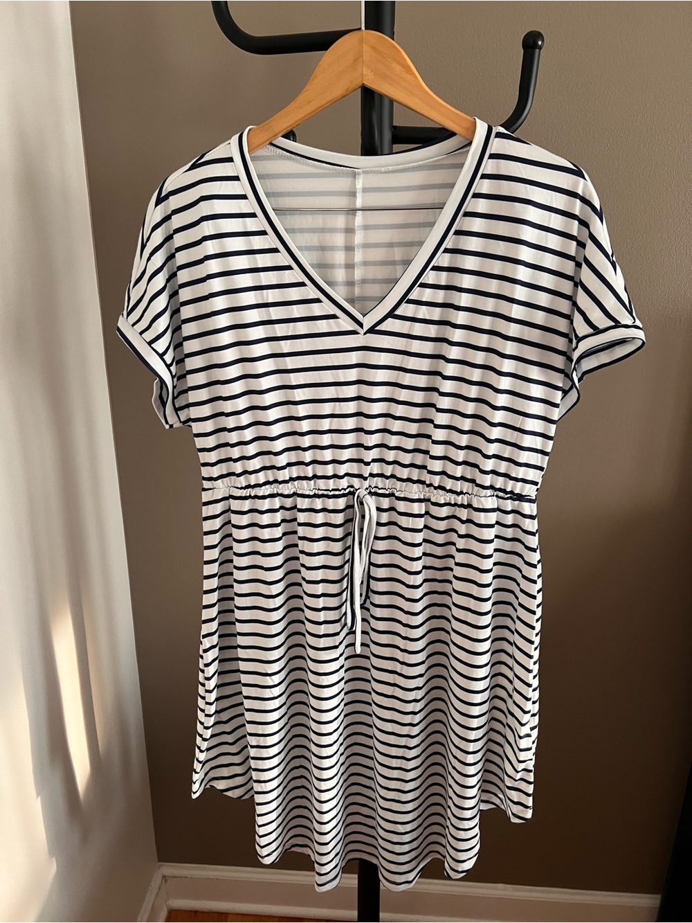 U.S. Size XL - SHEIN White & Navy Striped V-Neck Drawstring Tunic
